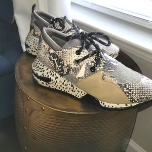 Gently Used Steve Madden Shoes